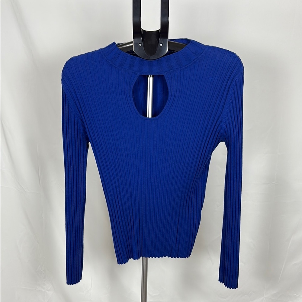Elegant Blue Ribbed Women's Top